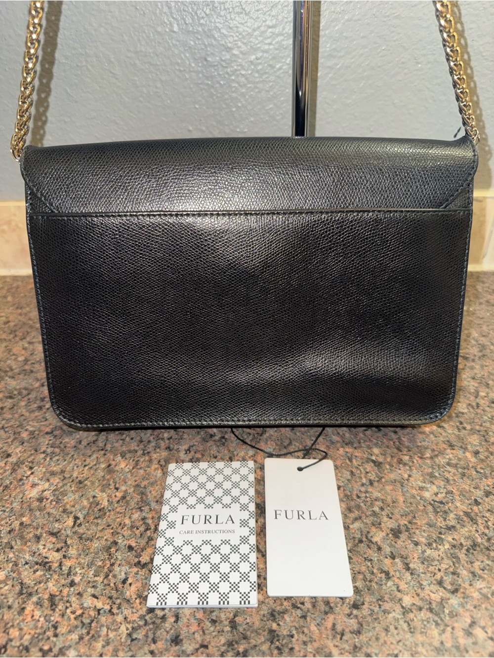 Furla metropolis, large Black Leather Crossbody with original tags and care card - Picture 2 of 11